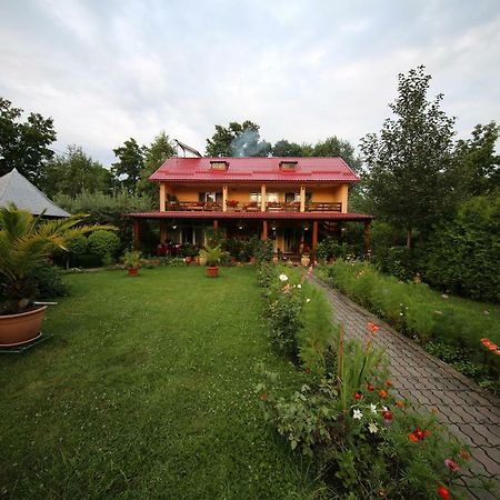 Pensiunea Criveanu Horezu Exterior photo